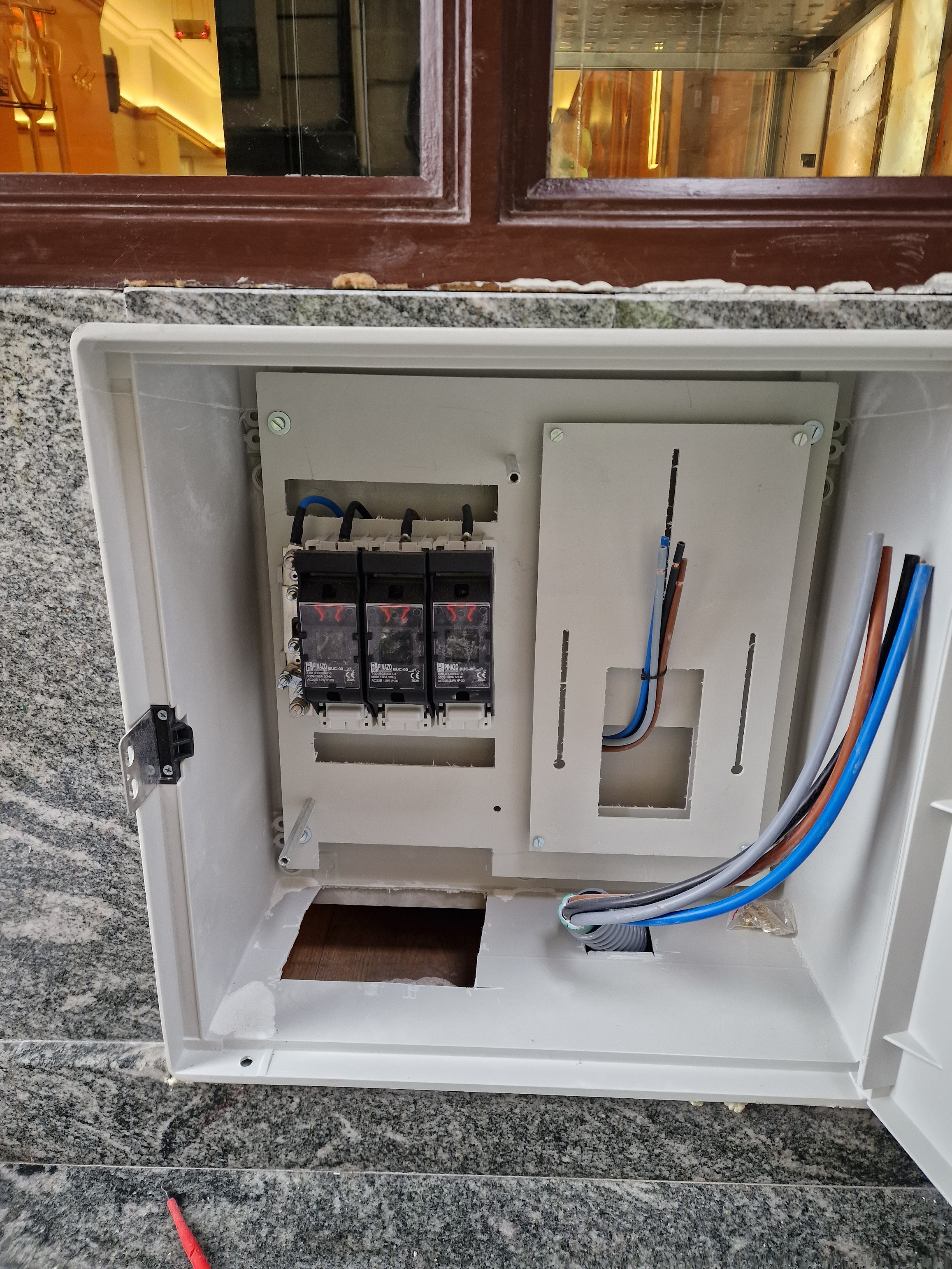 Cuadro eléctrico en comunidad de vecinos